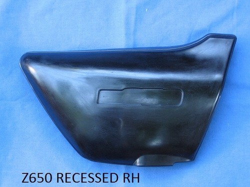 Z650 recessed badge side - , rh