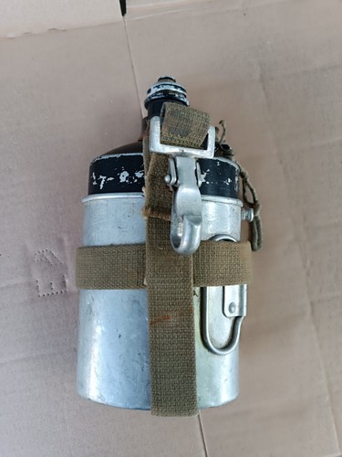 Flask with cauldron sigg - cauldron,