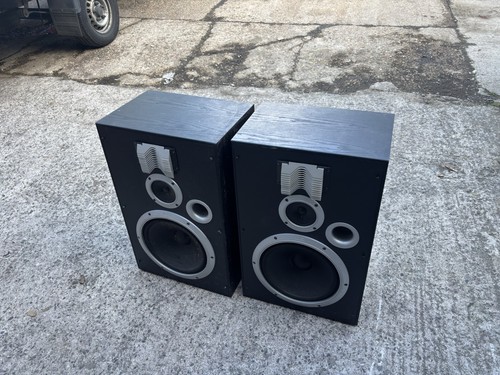 Pair jamo vintage speakers - of,