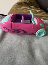 Zoobles Pink Family Day Car Magically Pops Open to Extend For 6 Passengers