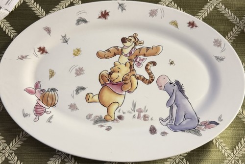 Disney pooh fall serving - pooh,