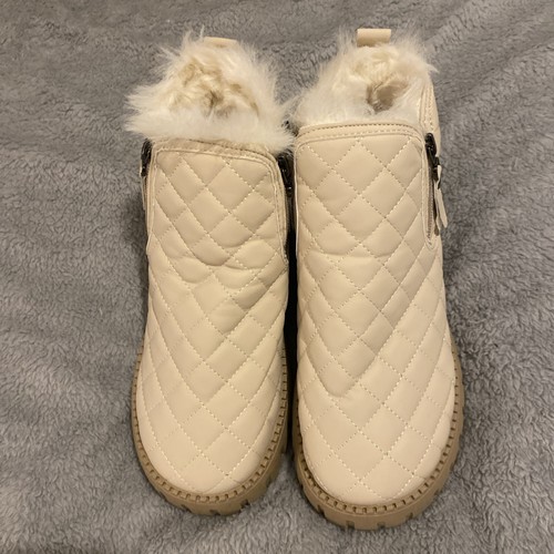 Pair ivory ladies cooer - of,