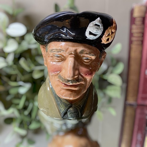 Vintage royal doulton toby - vintage, jug