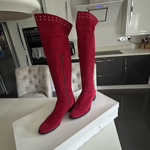 Russell bromley red suede - &,