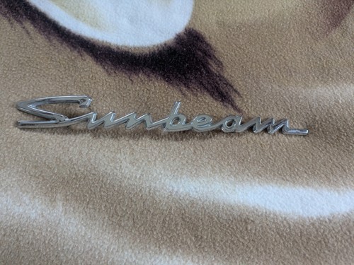 Sunbeam rapier car - sunbeam, badge