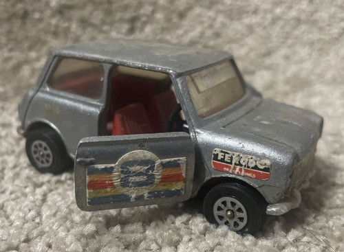 Corgi 201 british leyland mini - corgi,