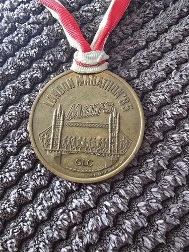 1985 london marathon finisher - london,