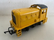 TRIANG R353 DIESEL YELLOW