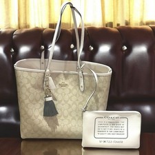 COACH LARGE REVERSIBLE CITY