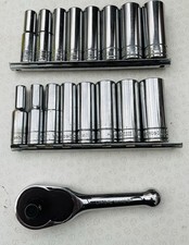 Stubby 1/2 Drive Ratchet. With 3/8 Drive Sockets. Very Good Condition