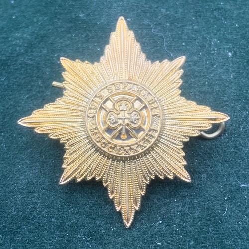 Irish guards cap badge - cap, genuine