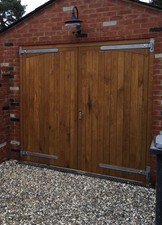Oak Curve Top Wooden Garage