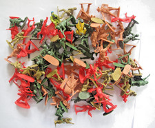Job Lot of Plastic Toy Soldiers WW2 & Wild West - Made in China