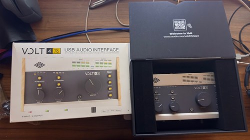 Universal audio volt - universal, very