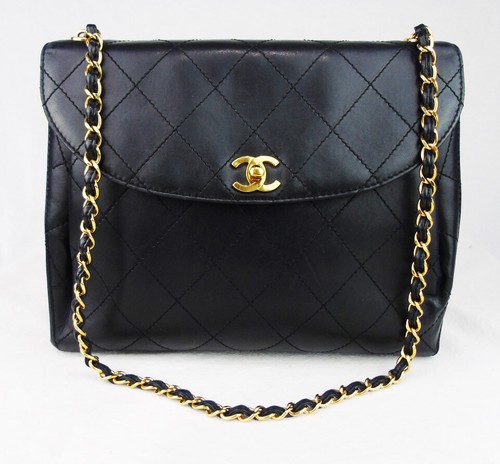 Chanel black lambskin - lambskin, 2.55