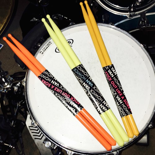 Pairs coloured drum sticks - 3,