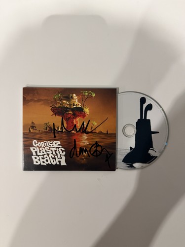 Signed gorillaz damon albarn - signed,
