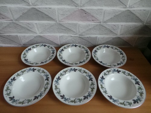 Royal doulton burgundy set - royal,