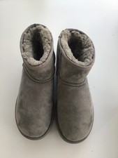 Ladies grey Ugg boots size uk 5.5/38.