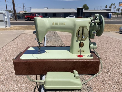 Singer 125 sewing machine - sewing,