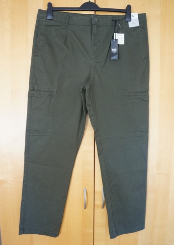 Bnwt mens green cargo - green,