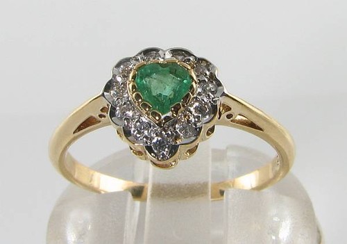 9ct gold emerald diamond - 9k,