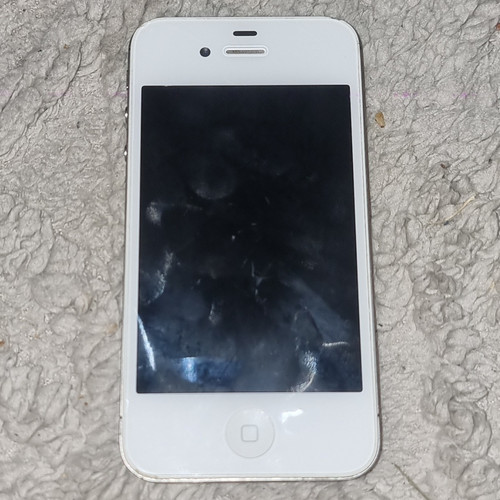 Mint condition white iphone - mint,