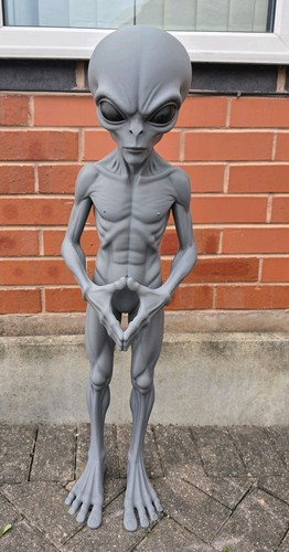 Life size grey alien 3ft - grey, tall