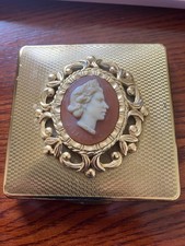 VINTAGE KIGU POWDER COMPACT