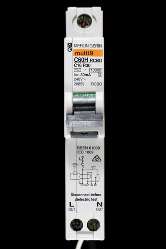 Merlin gerin amp curve - merlin, c