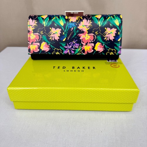 Ted baker bnwt flirty - ted,