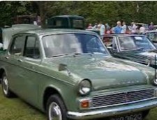 BRAND NEW HILLMAN MINX SERIES 111a, V, VI 1960 ONWARDS FRONT SCREEN RUBBER