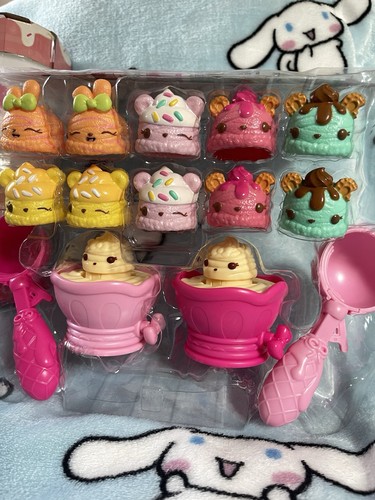 Num noms happy - num, stacks