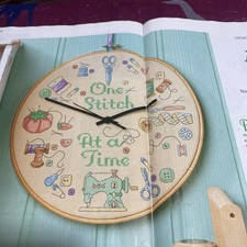(B4) Stitchers Clock Cross