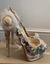 Christian Louboutin lady peep