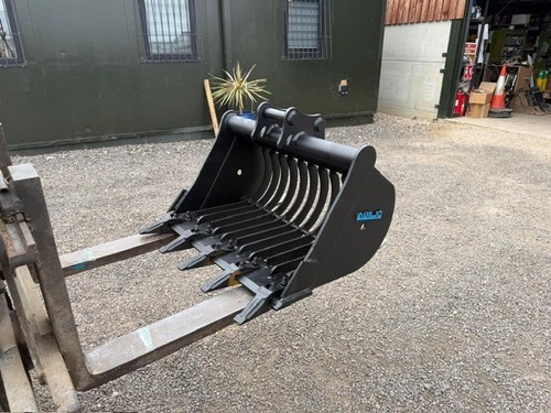 Mini digger riddle bucket - 30",