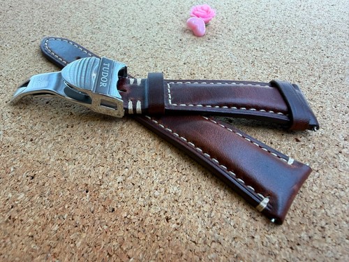 22mm tudor black bay - tudor, brown