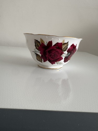 Royal vale red rose - royal, bone