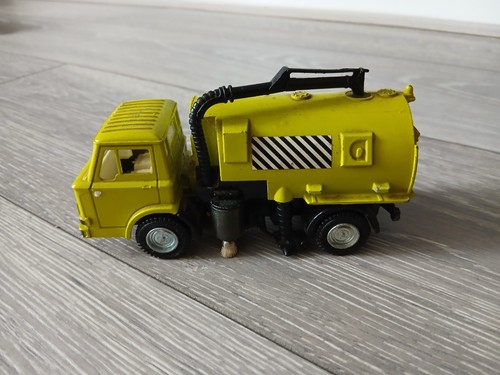 Vintage dinky toys johnston - vintage,