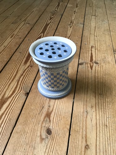 Wedgwood jasperware tri colour - tri,