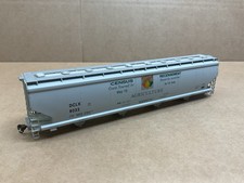 WALTHERS HO SCALE COVERED