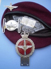 Parachute Regiment Post 1953 Beret & Badge , Belt Buckle and Car Mascot Badge