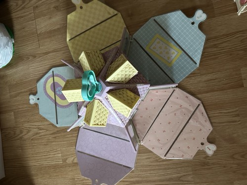 Quints dolls house - dolls,