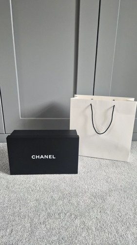 Chanel empty shoe box with - empty,