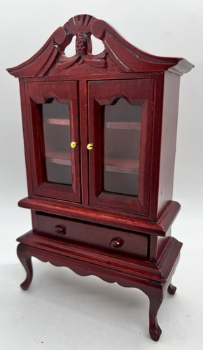 Dolls house furniture queen - dolls,