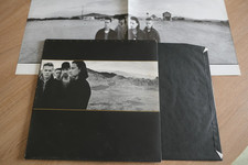 U2 – THE JOSHUA TREE LP + POSTER – Nr MINT UK 1987 BONO EDGE