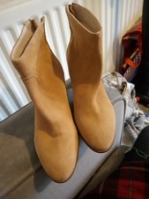 Size 7 Crew Company