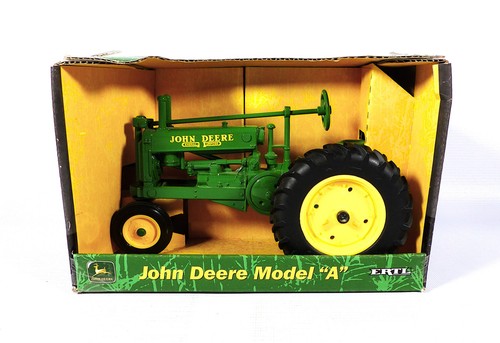 Boxed ertl john deere green - john,