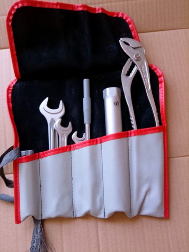 Classic bmw toolkit oem 2002 - classic,