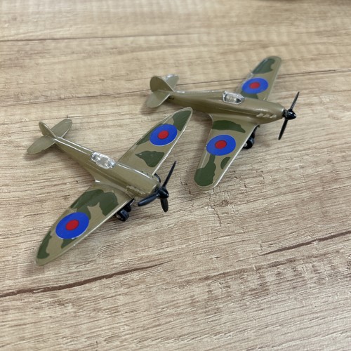 Spitfire and hurricane diecast - spitfire,